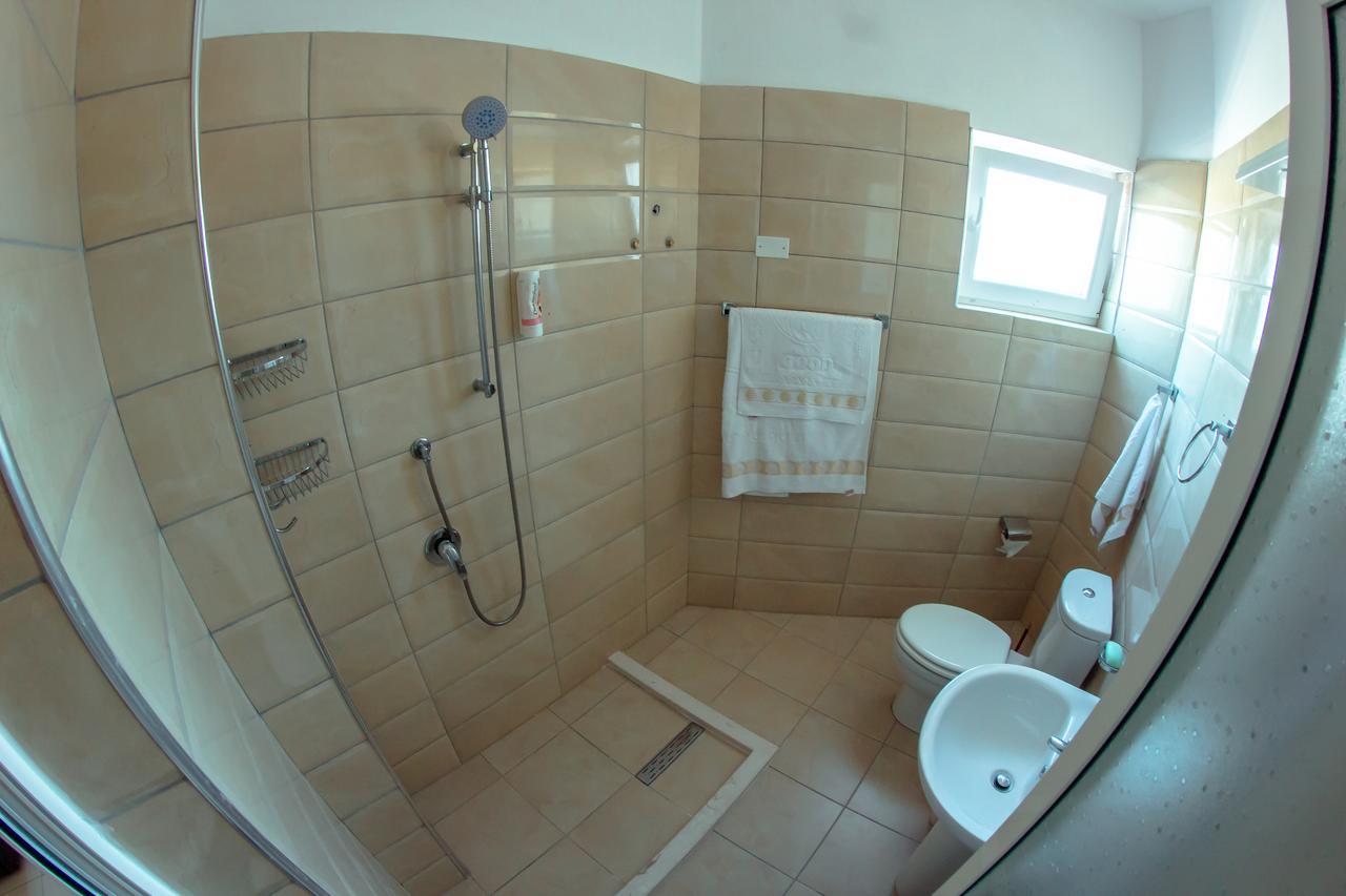 Kompleksi Muja Velipojë Dış mekan fotoğraf